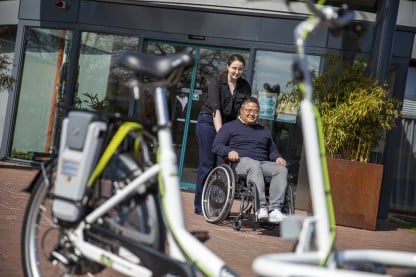 Van Raam VeloPlus - Vélo électrique pour transport de fauteuil roulant - idéal EPAD