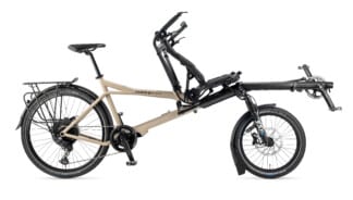 Vélo adapté aux personnes avec mobilité réduite, conçu pour le confort et la facilité d'utilisation.