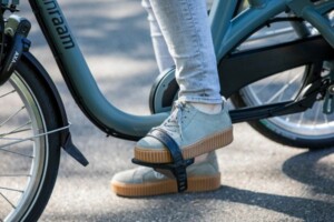 Option cale pied avec sangle pour vélo adapté Van Raam